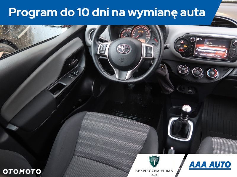 Toyota Yaris - 8