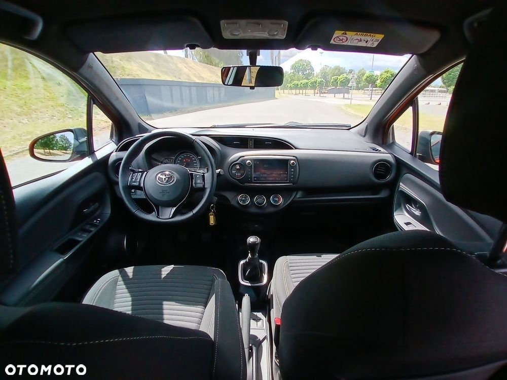 Toyota Yaris - 22