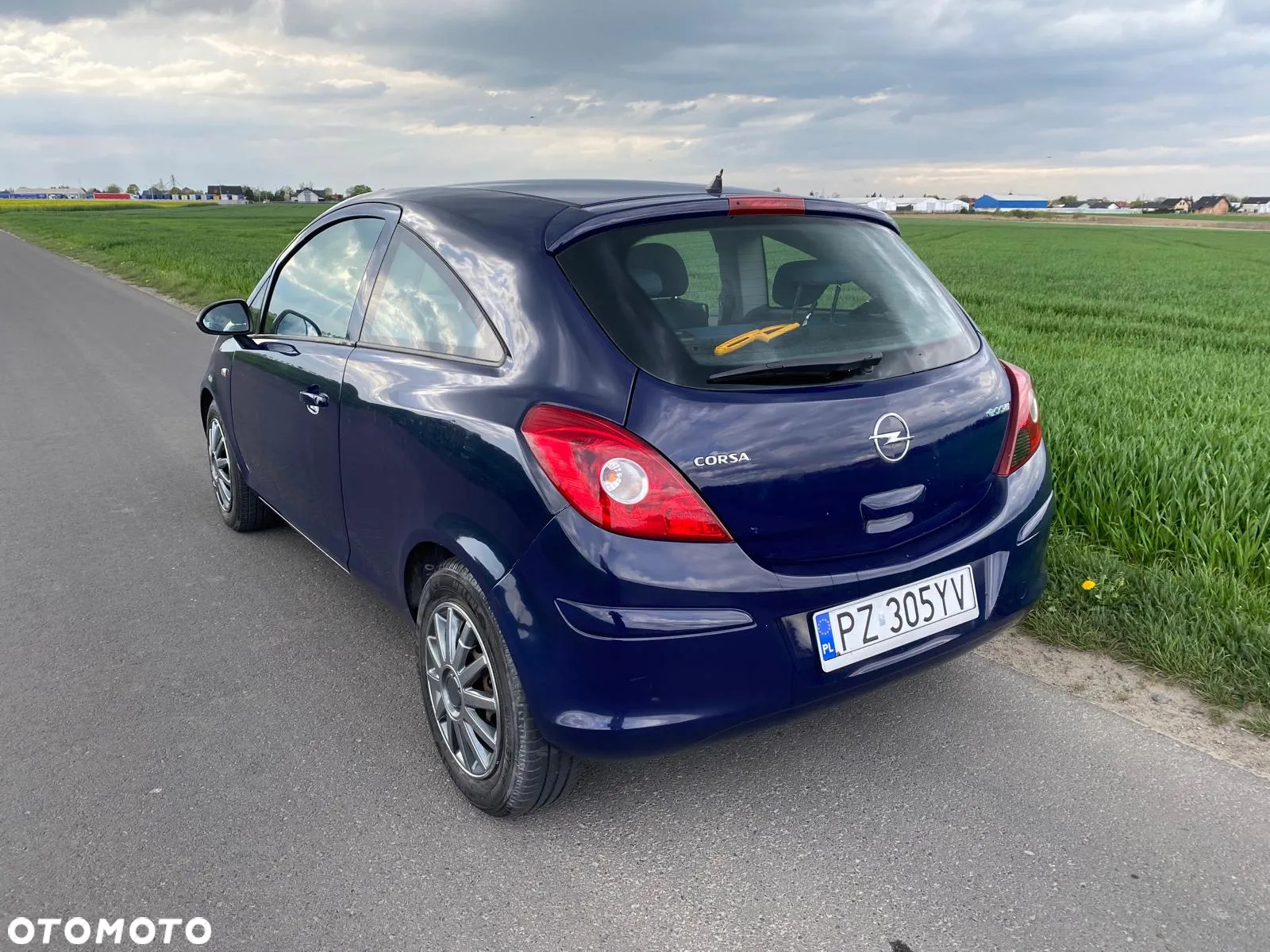 Opel Corsa 1.0 12V Enjoy - 4