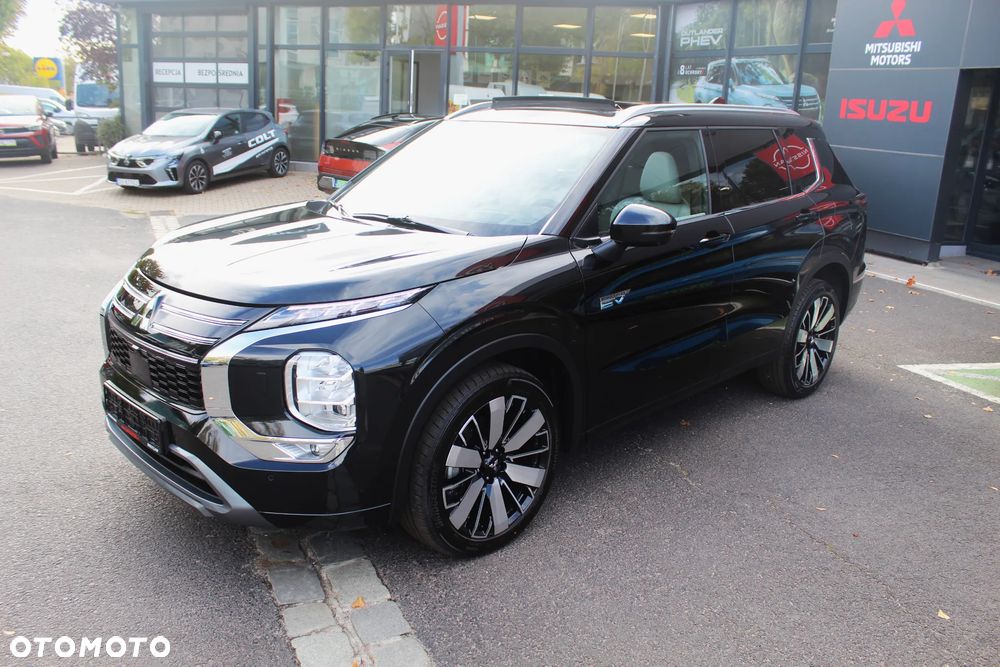 Mitsubishi Outlander - 3