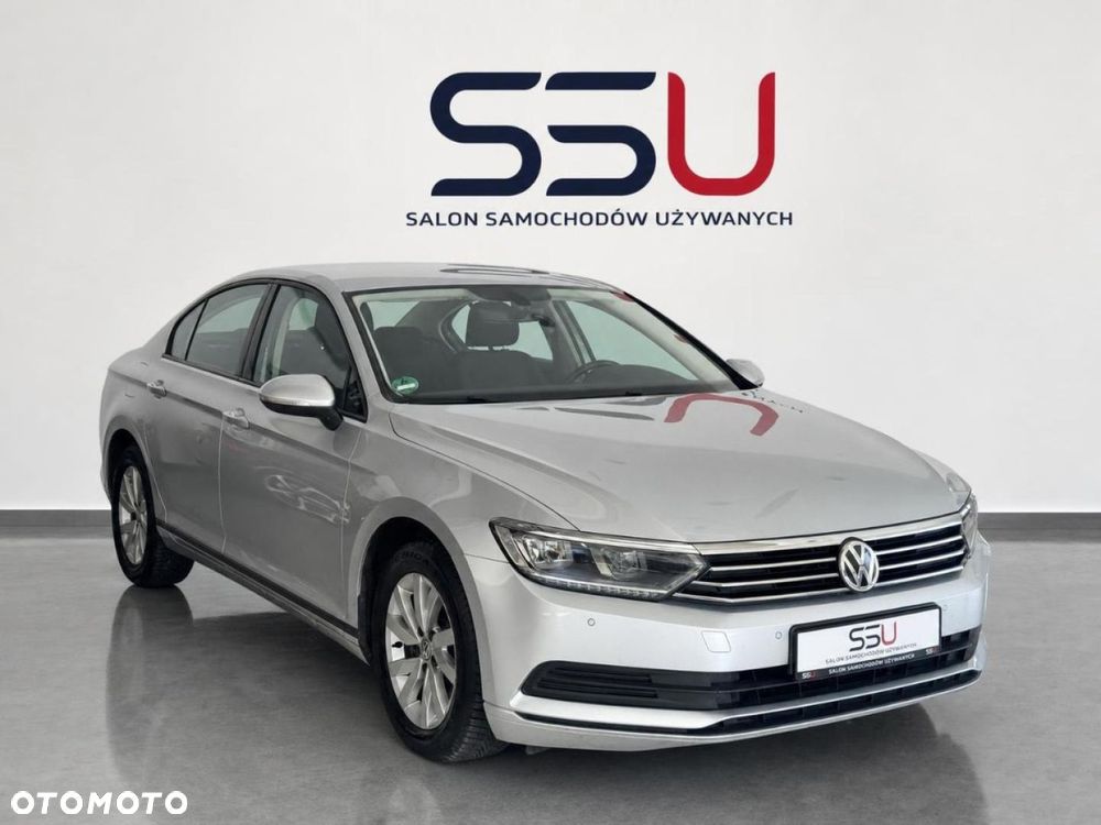 Volkswagen Passat 1.6 TDI BMT Comfortline - 9