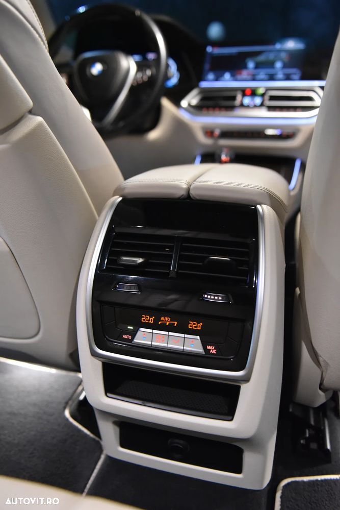 BMW X5 xDrive45e - 30