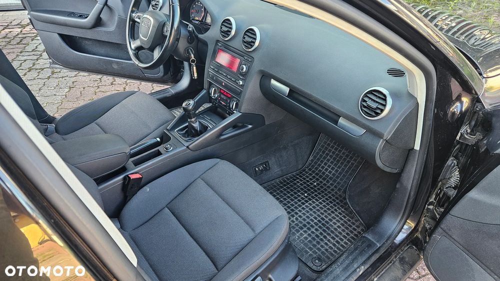 Audi A3 Sportback 1.2 TFSI Attraction - 6
