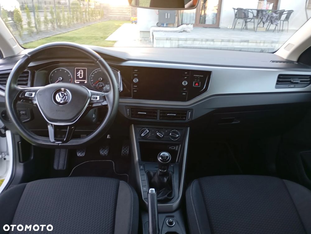 Volkswagen Polo - 15