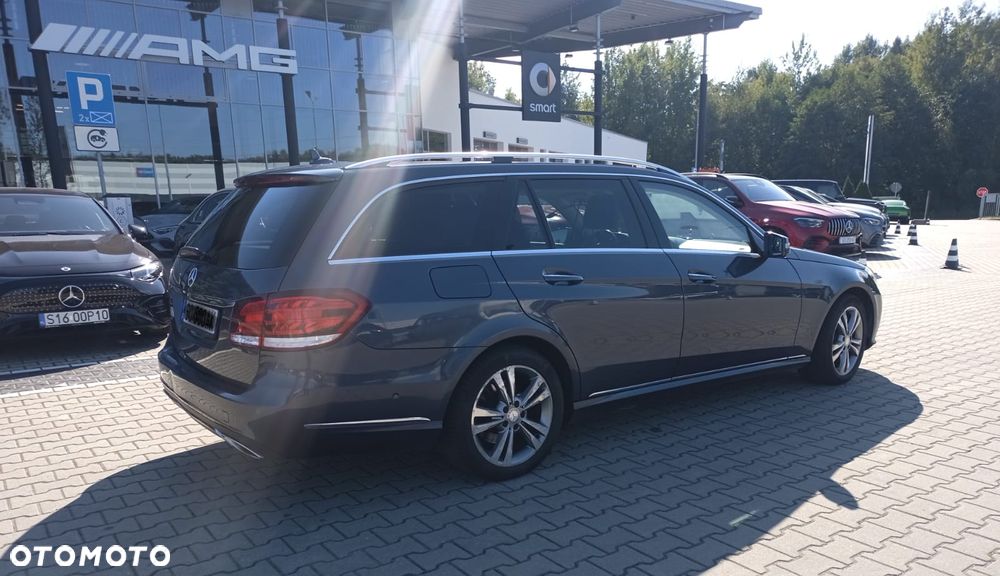 Mercedes-Benz Klasa E 300 BlueTEC 7G-TRONIC - 4