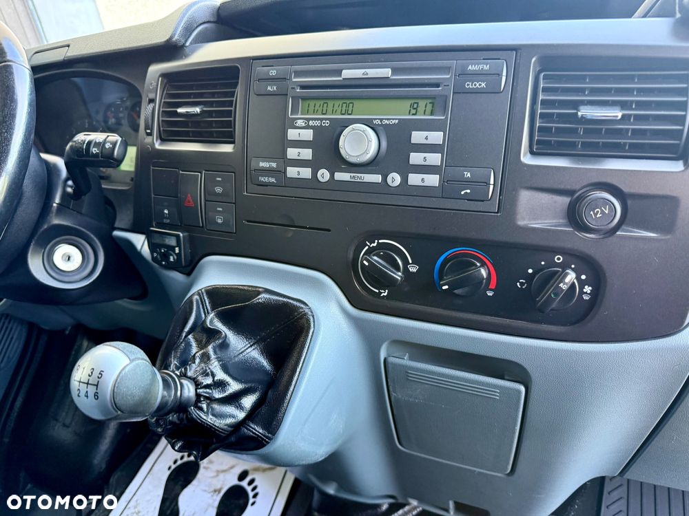 Ford Transit - 33