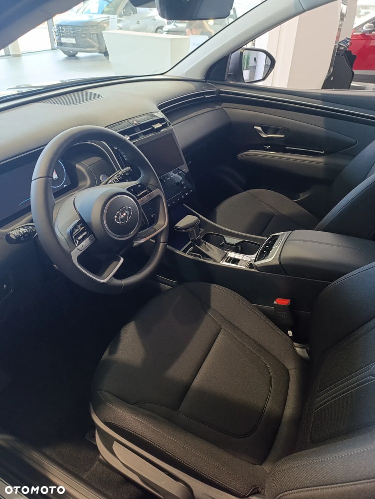 Hyundai Tucson 1.6 T-GDi HEV Executive 2WD - 19