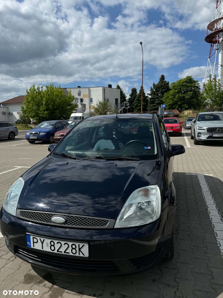 Ford Fiesta 1.3 Ambiente - 1