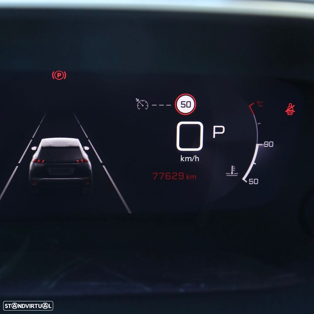 Peugeot 2008 1.2 PureTech Allure Pack EAT8 - 18