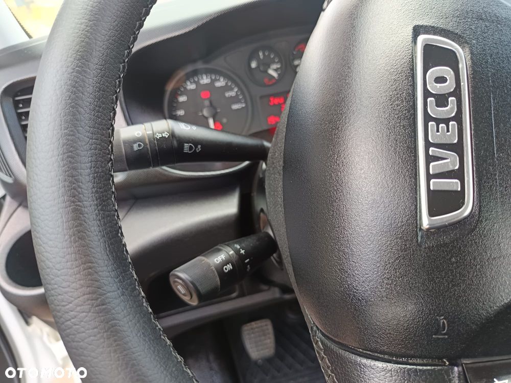 Iveco Daily 35C15 3000cm3 wywrotka kiper klima - 33
