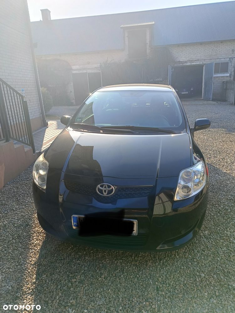 Toyota Auris - 1