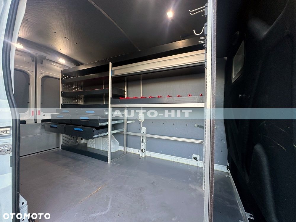 Ford Transit - 23