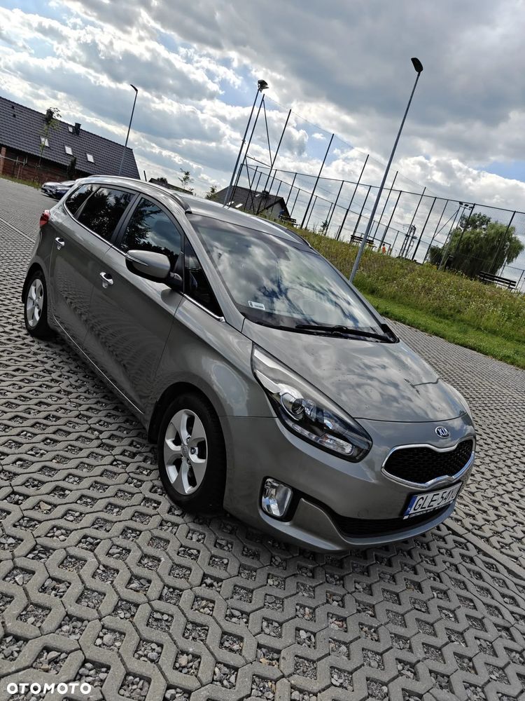 Kia Carens 1.7 CRDi L - 10