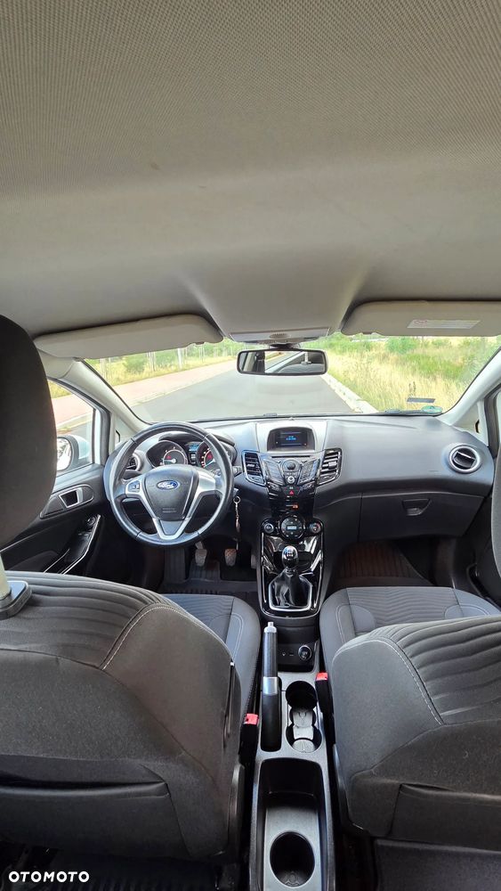 Ford Fiesta 1.6 TDCi Titanium - 12