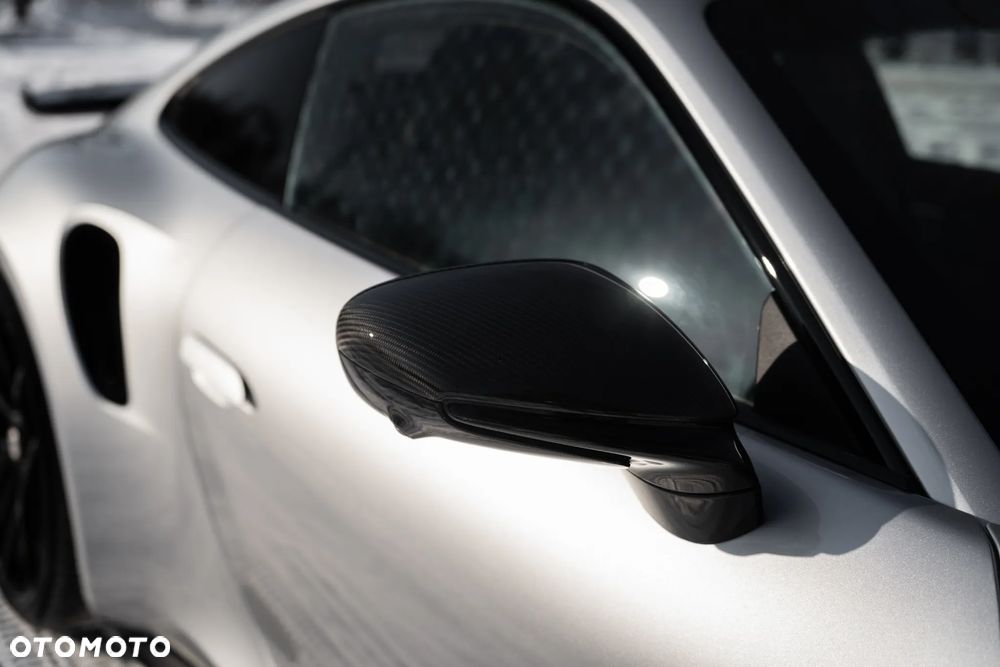 Porsche 911 Turbo S - 13