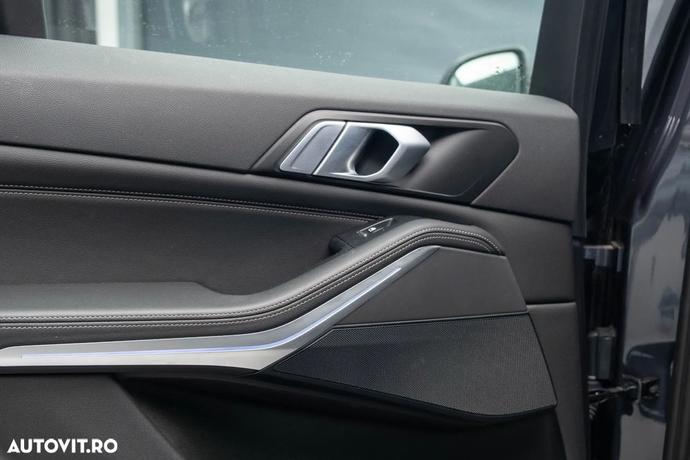 BMW X5 xDrive45e - 28