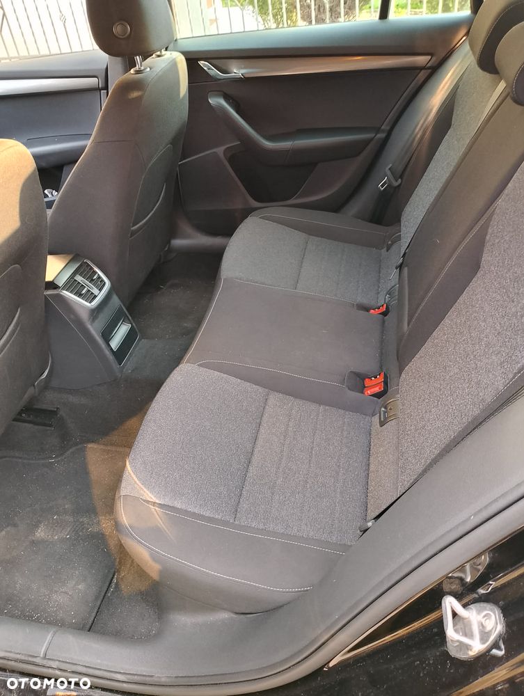 Skoda Octavia 2.0 TDI DSG Soleil - 14