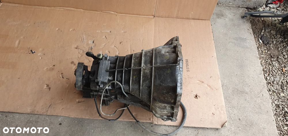 Skrzynia biegów manualna Mercedes W123 W124 W201 190 R2012610001 2012600201 - 1