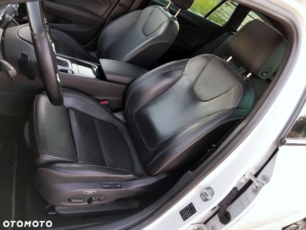 Opel Insignia 2.0 BiTurbo D 4x4 Automatik Ultimate Exclusive - 16