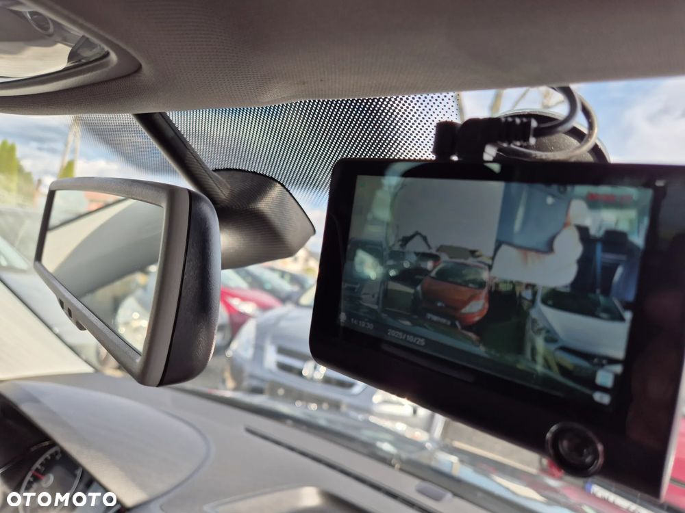 Volkswagen Tiguan 2.0 TDI 4Mot R-Style - 28