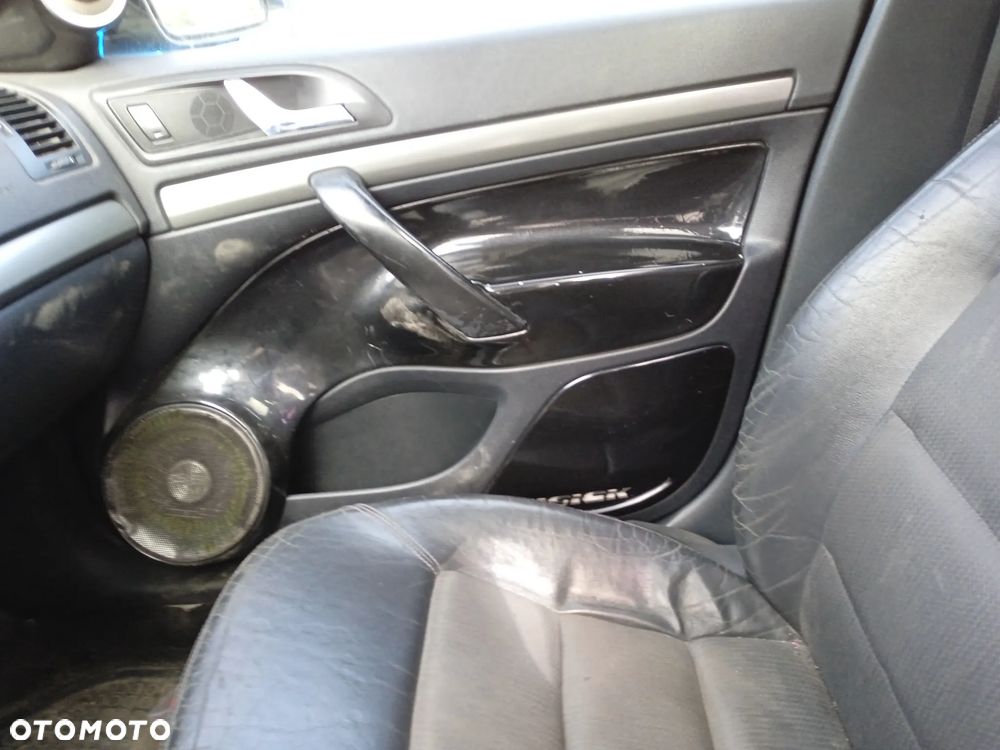 SKODA OCTAVIA II 2.0TDI BKD KOD SKRZYNI HXS DSG KOD LAKIERU 9910 DRZWI KLAPA LAMPY ZDERZAK SILNIK CZĘŚCI KSENON XENON NAGŁOŚNIENIE - 9