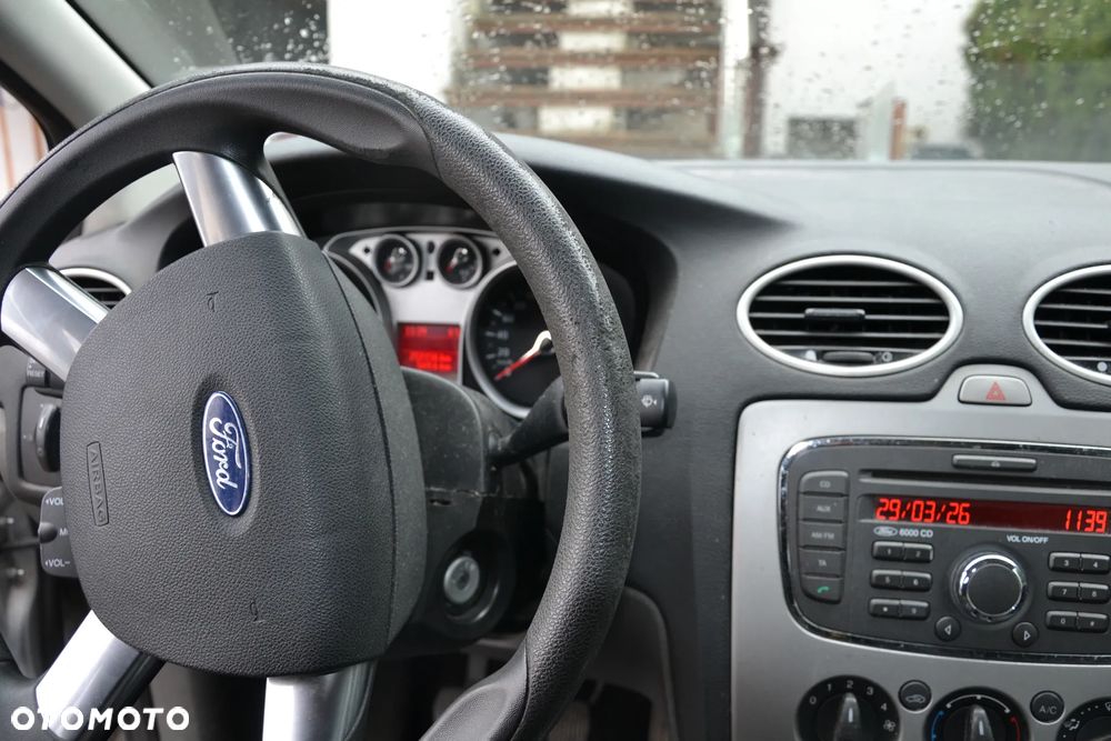 Ford Focus - 9