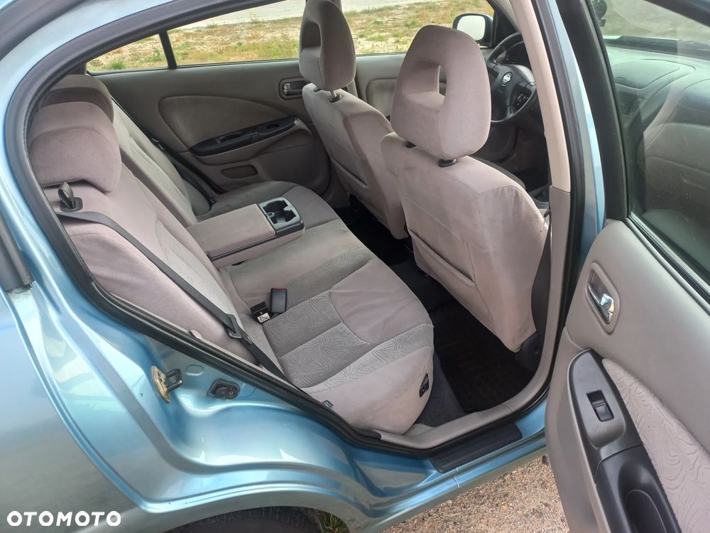 Nissan Almera - 21