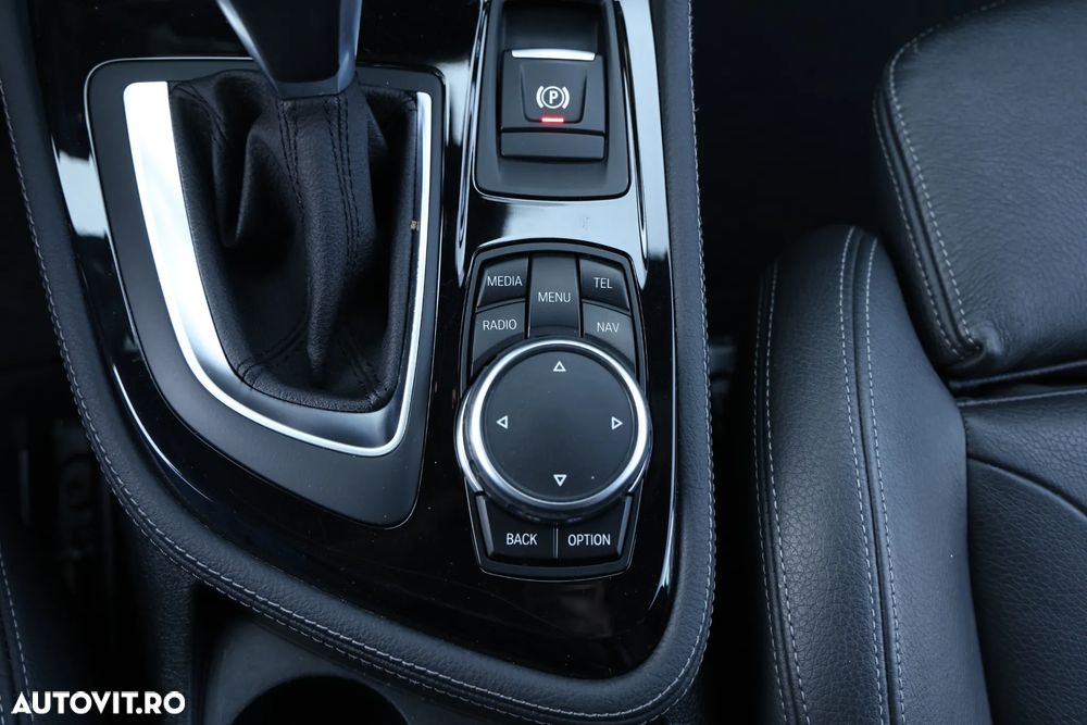BMW Seria 2 218d Aut. Luxury Line - 25