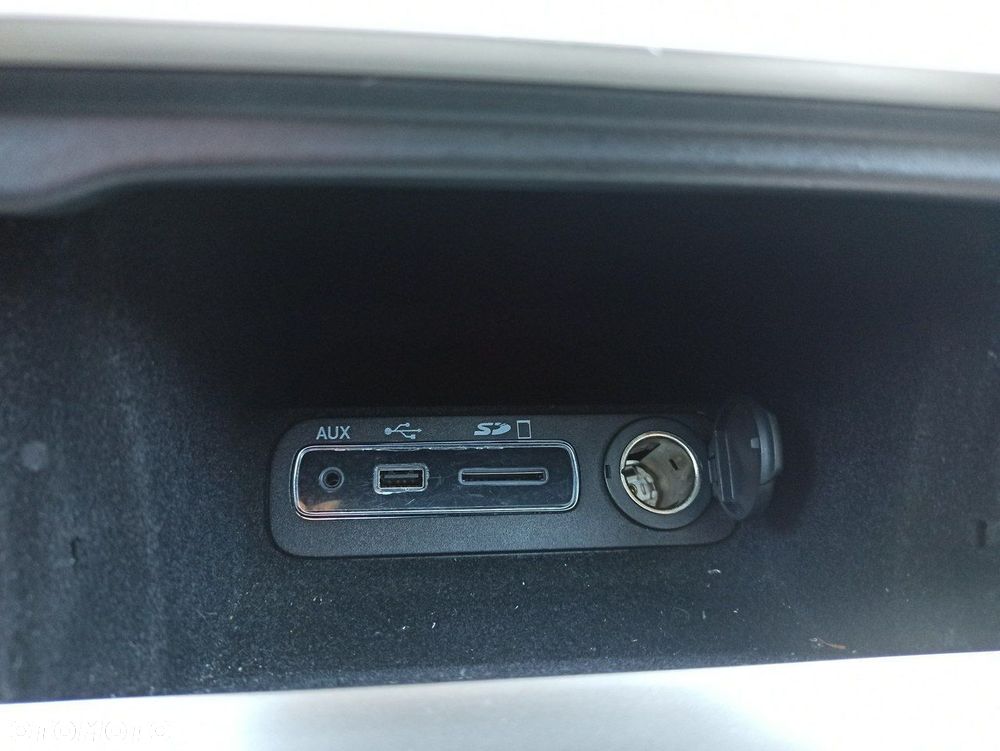 Jeep Grand Cherokee - 27