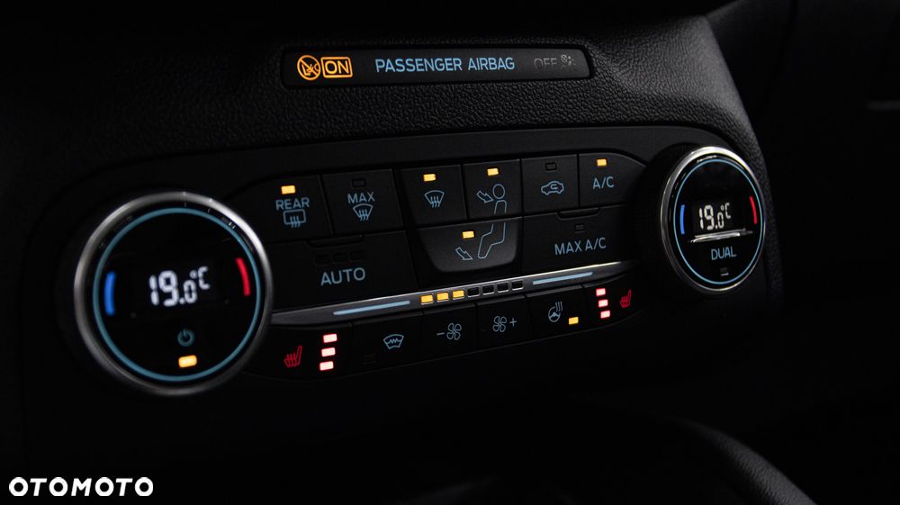 Ford Kuga 2.5P PHEV FWD Titanium X - 23