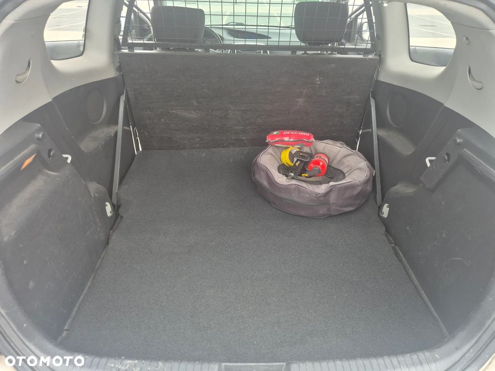 Hyundai i20 1.25 Classic + - 17