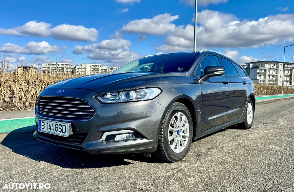 Ford Mondeo 2.0 TDCI Powershift Titanium - 2