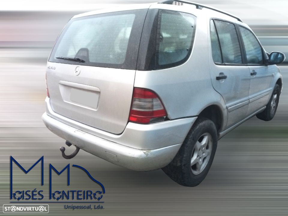 Peças Mercedes Benz M-Class (W163) ML 230 de 2000 - 4