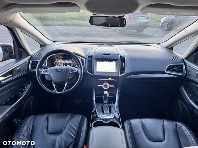 Ford S-Max 2.0 TDCi Titanium PowerShift - 12