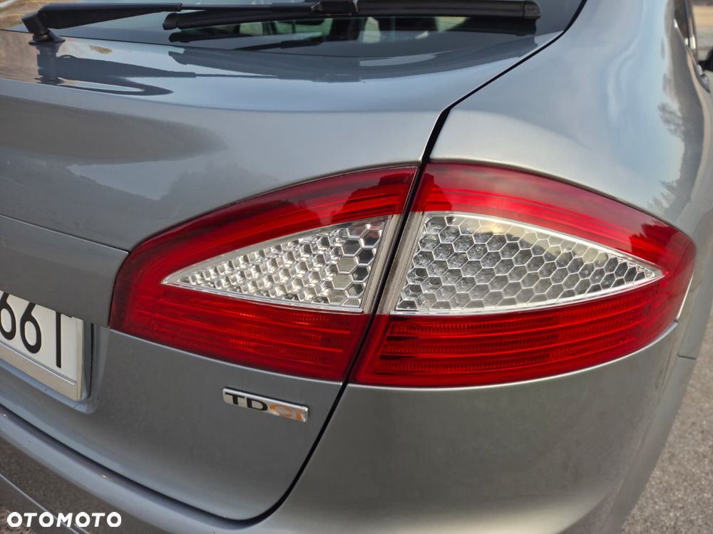 Ford Mondeo 1.8 TDCi Ghia - 26