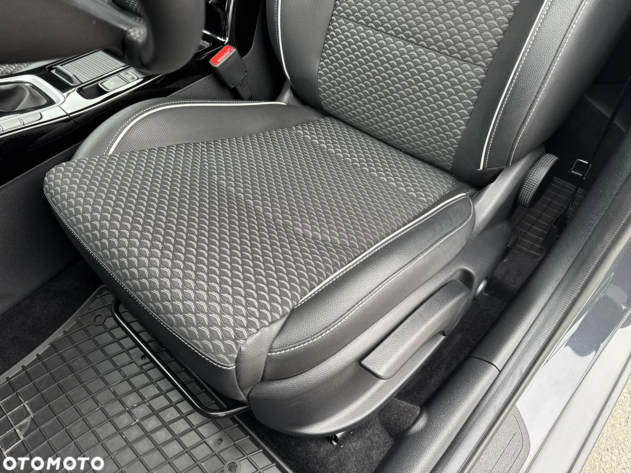 Kia Ceed 1.5 T-GDI L DCT - 12