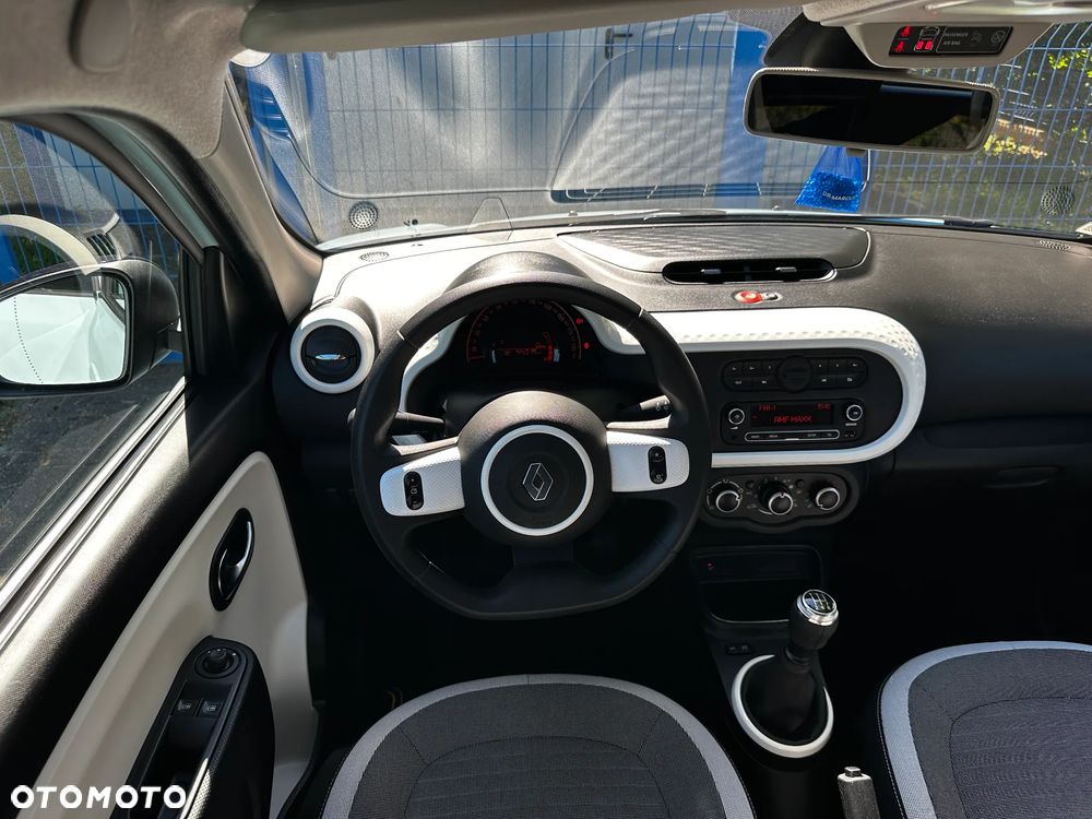 Renault Twingo SCe 75 Signature - 22