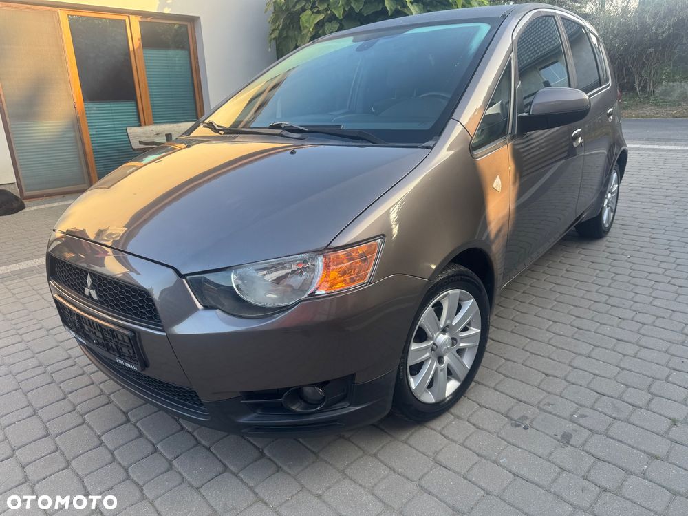 Mitsubishi Colt - 1