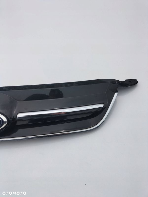 ATRAPA CHŁODNICY GRILL FORD C-MAX MK2 - 2
