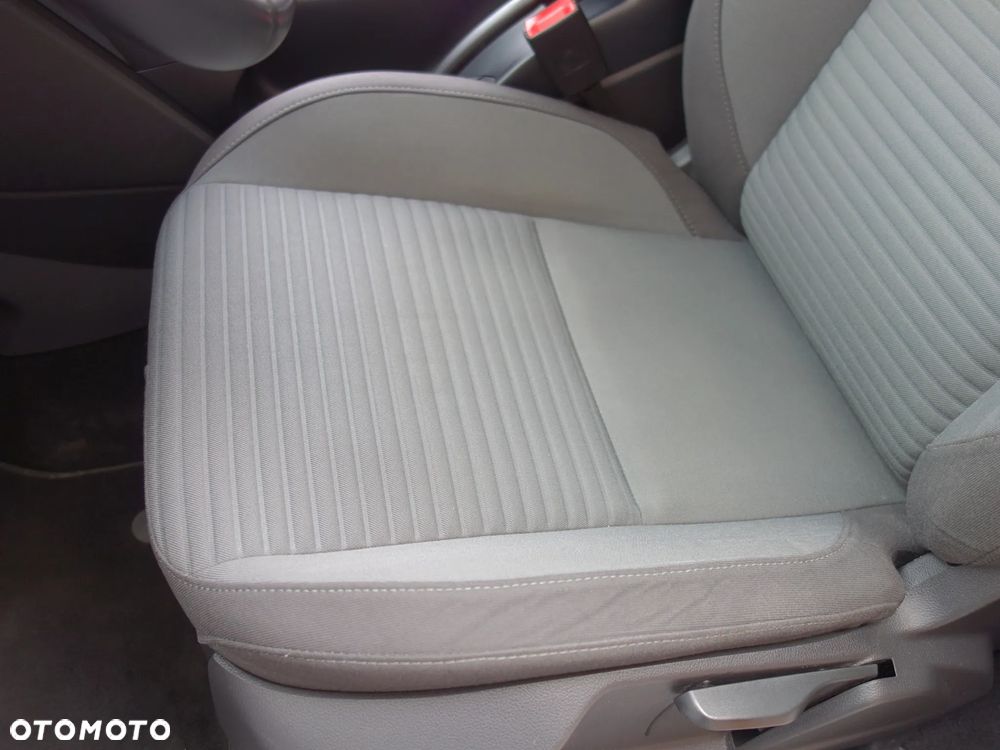 Ford C-MAX 1.5 TDCi Start-Stop-System Titanium - 30