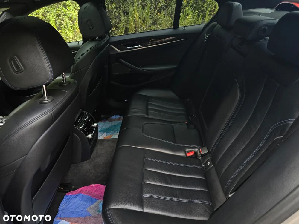 BMW Seria 5 540i M Sport sport - 31