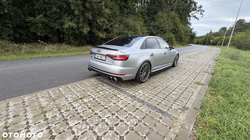 Audi S4 Limousine - 8