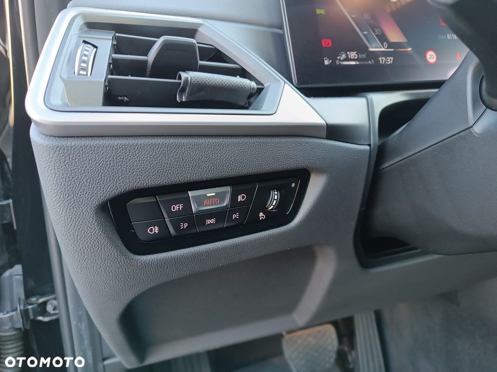 BMW Seria 3 320e Advantage - 25