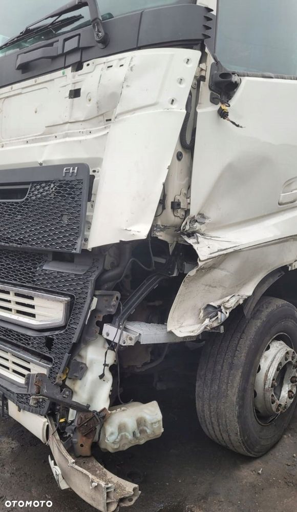 KOMPLETNA KABINA VOLVO FH4 GLOBETROTTER XL EURO 6 EUROPA - 8