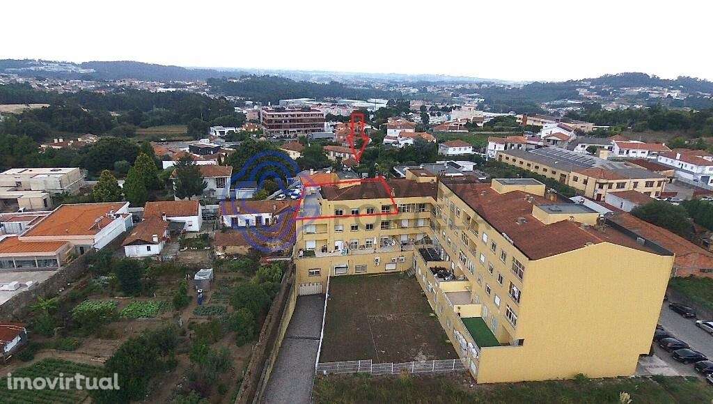 Fantástico apartamento T3, terraço de 115m2, duas garagens individuais - Grande imagem: 4/49