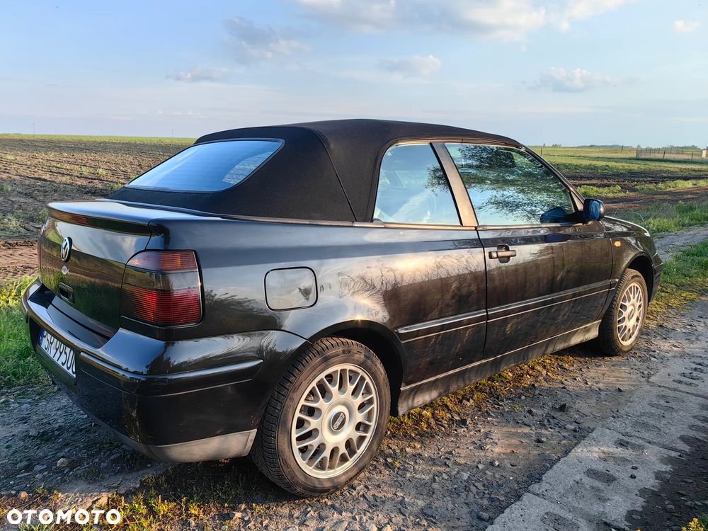 Volkswagen Golf Cabrio 1.6 - 6