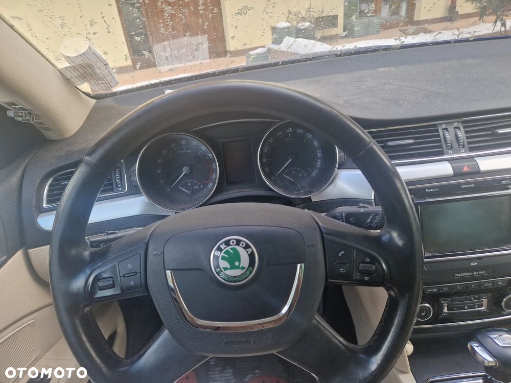 Skoda Superb 2.0 TDI 4x4 Active DSG - 7