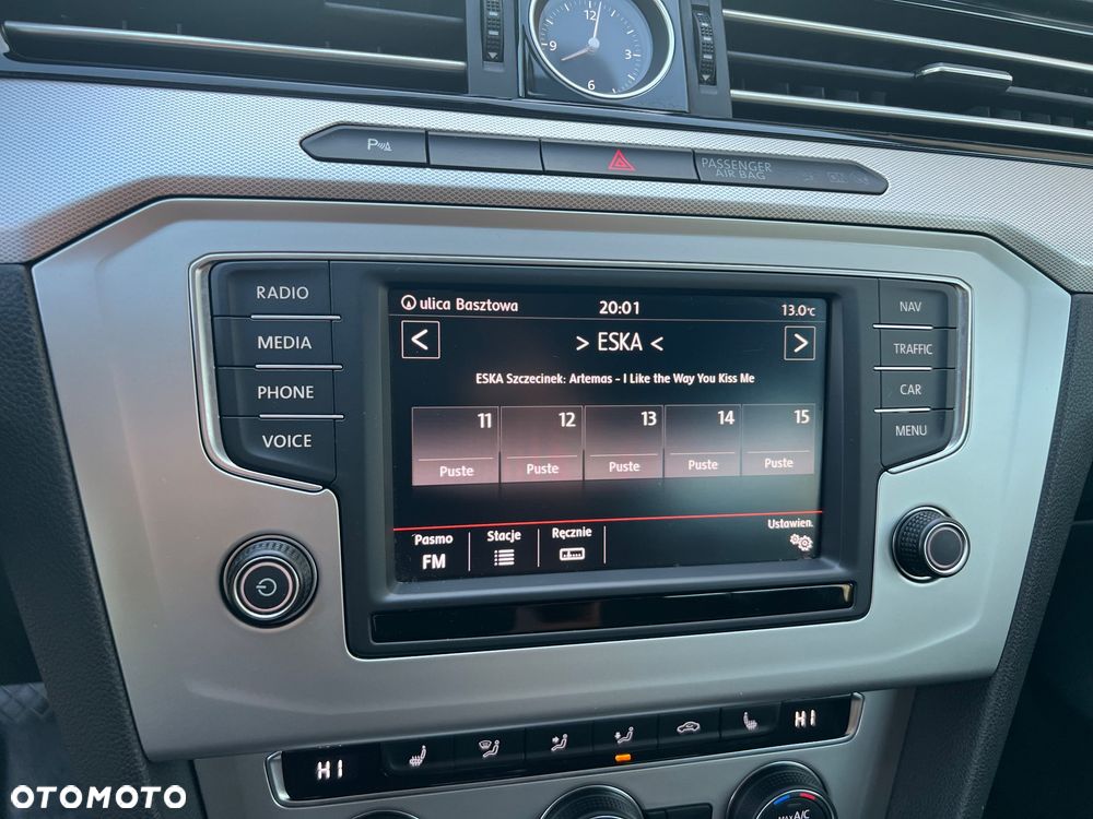 Volkswagen Passat - 20