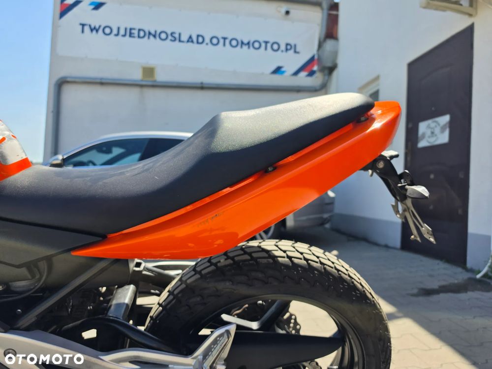 Kawasaki ER - 14