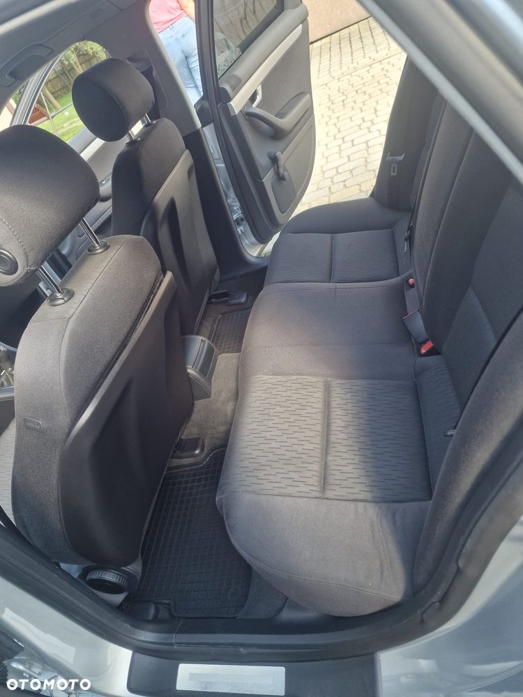 Audi A4 Avant - 8